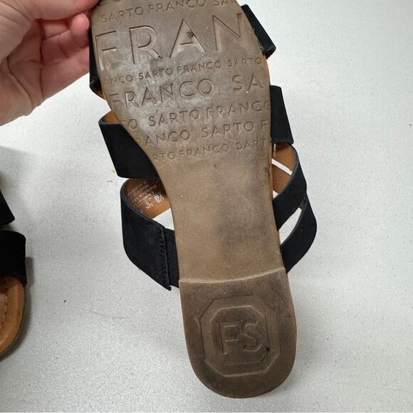Franco Sarto Black Leather Sandals Womens 7 Flats Beachy Casual Slip On Strappy - Picture 5 of 6